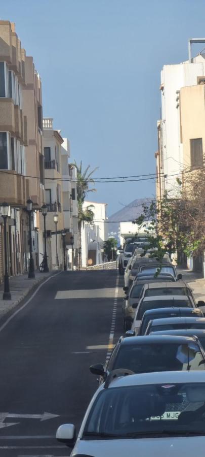 Appartamento Luxury Penthouse Valentin With Jacuzzi Corralejo Esterno foto